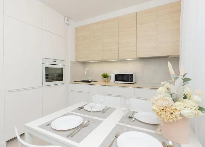 Apartment Warsaw Comfy Cichej Laki By Renters *